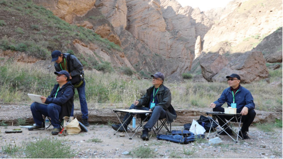 以翰墨行走江山 以图画铸就史诗——“走遍中国”写生创作行径甘肃段圆满收官